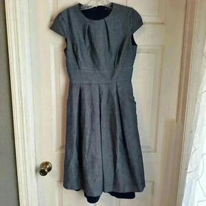 Brooks Brothers Grey Sheath Dress Size 4 Pockets